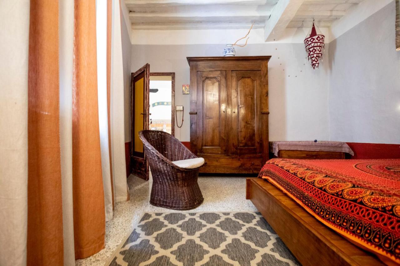 Le Cisterne B&B アメリア エクステリア 写真